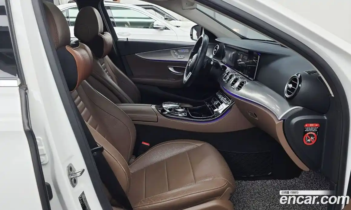 Mercedes-Benz E-Class 2019 2.0 автомат (гидро), фото 16
