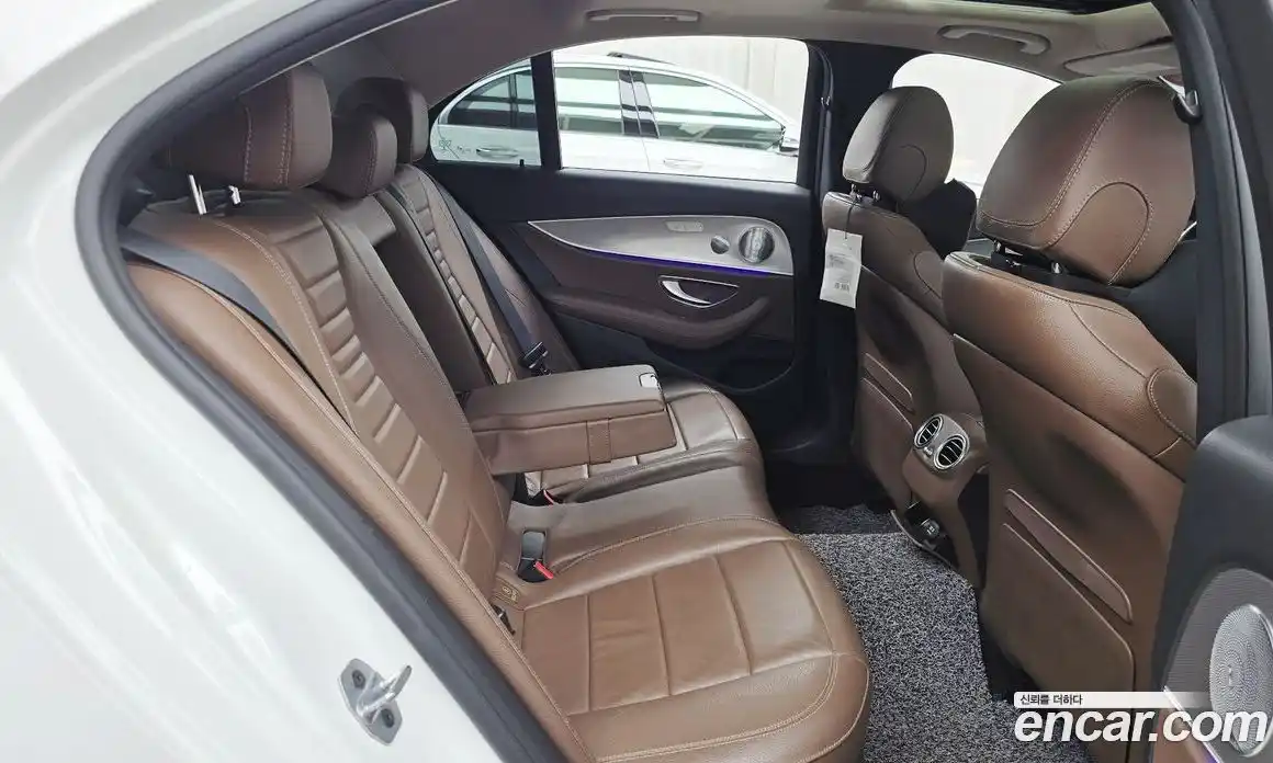 Mercedes-Benz E-Class 2019 2.0 автомат (гидро), фото 17