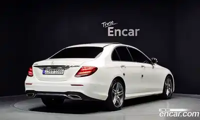 Mercedes-Benz E-Class 2019 2.0 автомат (гидро), миниатюра 2