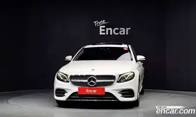 Mercedes-Benz E-Class 2019 2.0 автомат (гидро), миниатюра 3