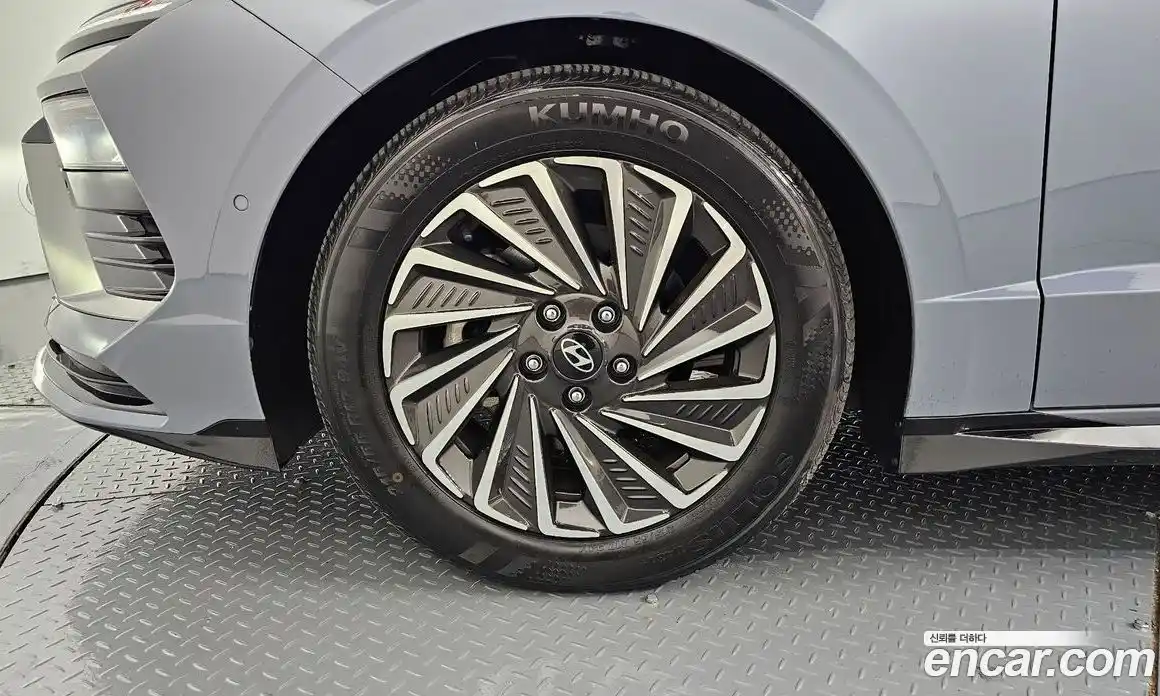 Hyundai Sonata 2024 2.0 автомат (гидро), фото 5