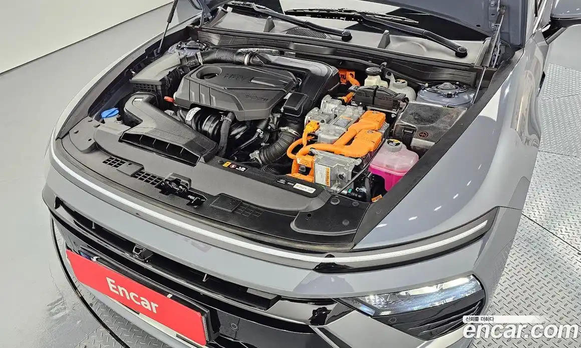 Hyundai Sonata 2024 2.0 автомат (гидро), фото 6
