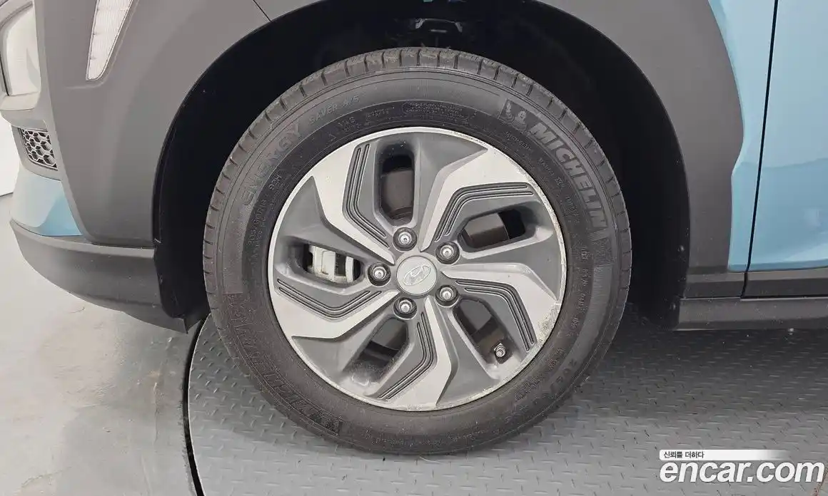 Hyundai Kona 2019 1.6 автомат (гидро), фото 5