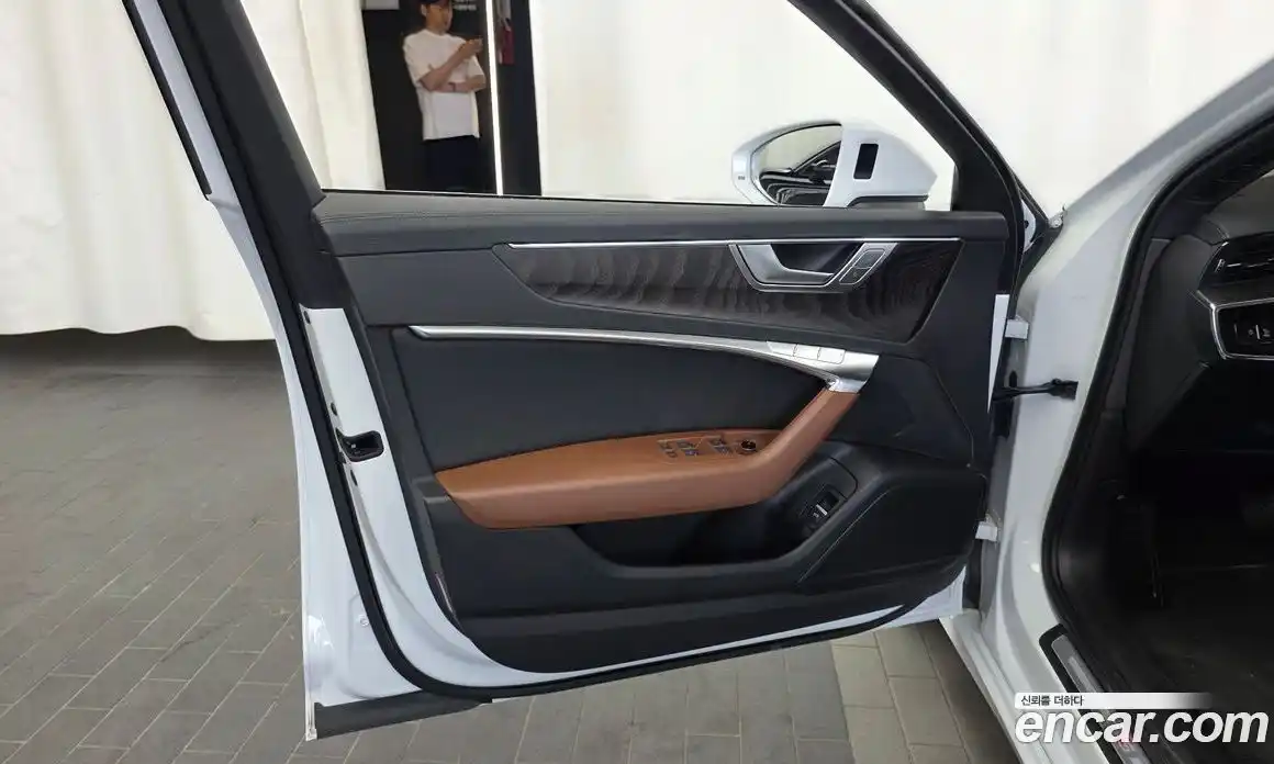 Audi A6 2020 2.0 автомат (гидро), фото 11