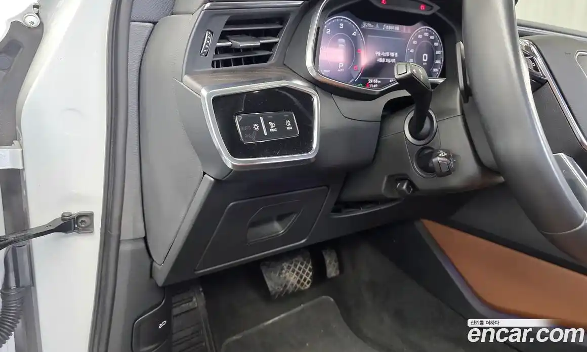 Audi A6 2020 2.0 автомат (гидро), фото 27