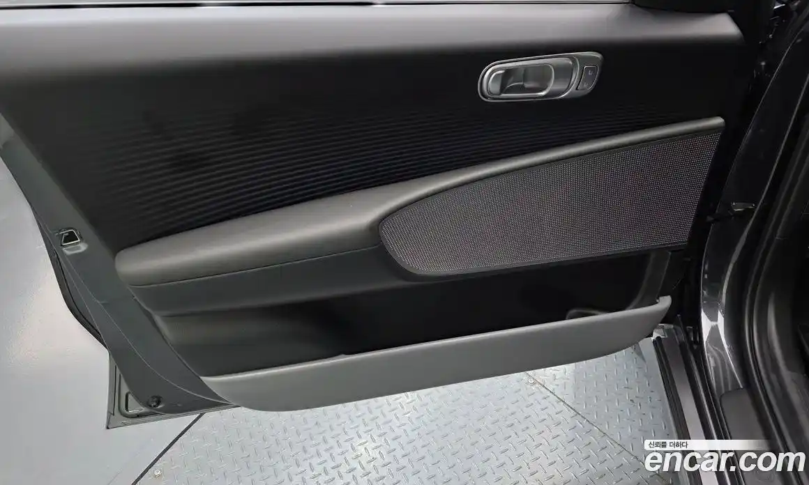 Hyundai Ioniq 6 2024 0.1 автомат (гидро), фото 14