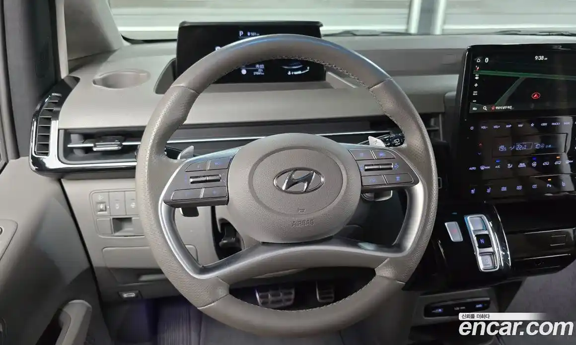 Hyundai Staria 2024 2.2 автомат (гидро), фото 12