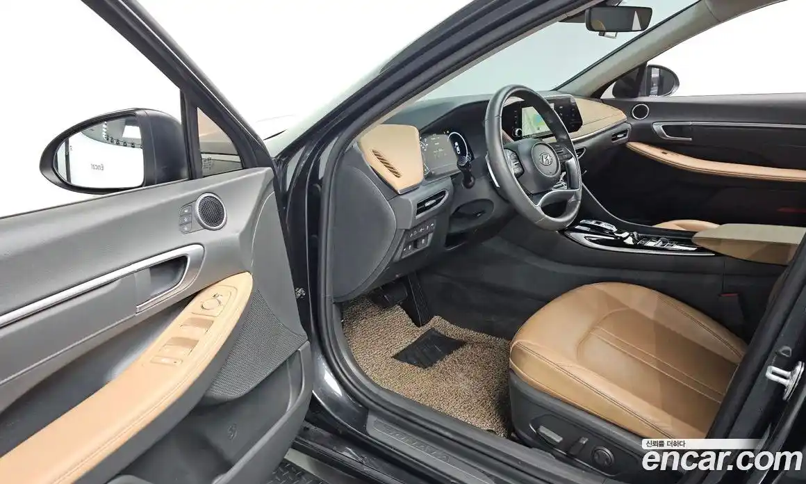 Hyundai Sonata 2020 2.0 автомат (гидро), фото 13