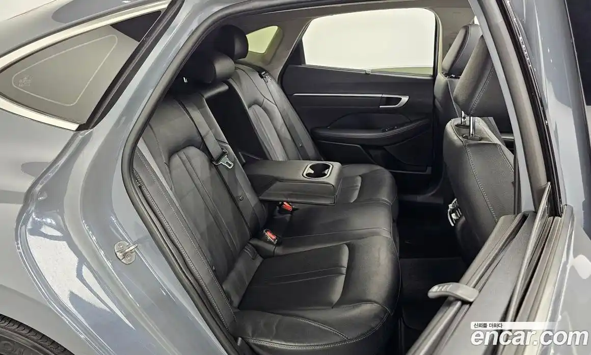 Hyundai Sonata 2024 2.0 автомат (гидро), фото 11