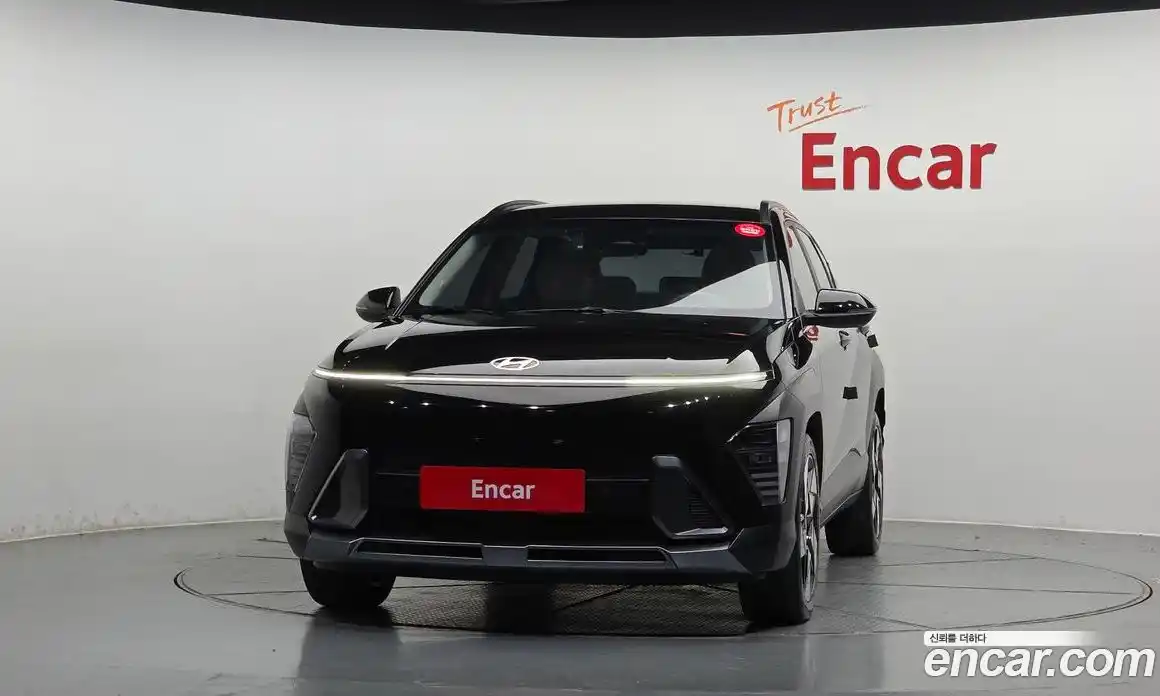 Hyundai Kona 2023 1.6 автомат (гидро), фото 3