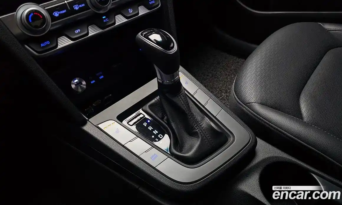 Hyundai Avante 2019 1.6 автомат (гидро), фото 12