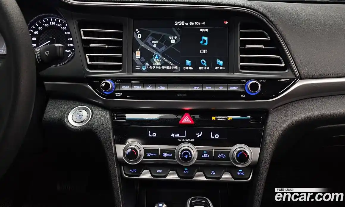 Hyundai Avante 2019 1.6 автомат (гидро), фото 19