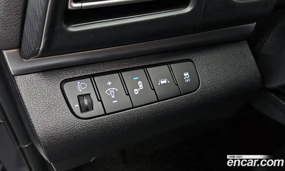 Hyundai Avante 2019 1.6 автомат (гидро), фото 25