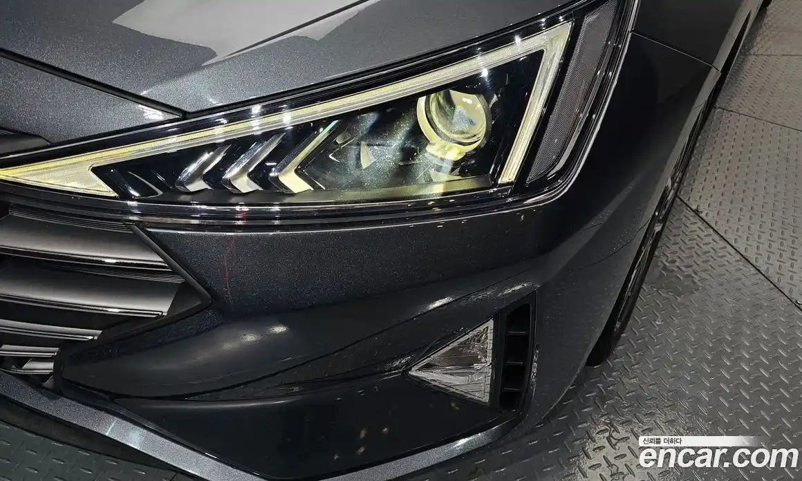 Hyundai Avante 2019 1.6 автомат (гидро), фото 8