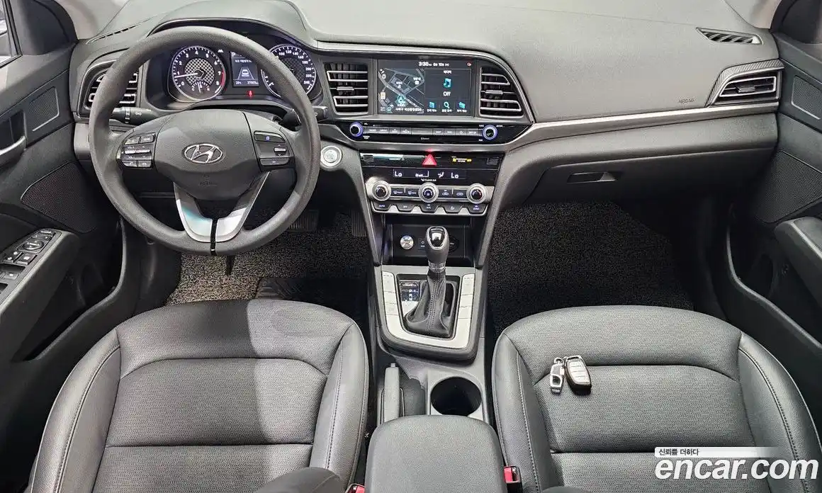 Hyundai Avante 2019 1.6 автомат (гидро), фото 10
