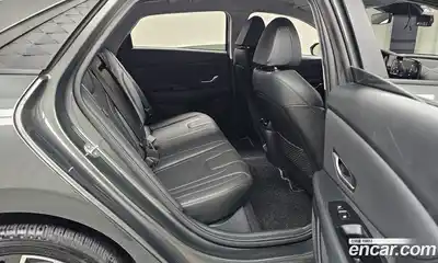 Hyundai Avante 2023 1.6 автомат (гидро), миниатюра 11