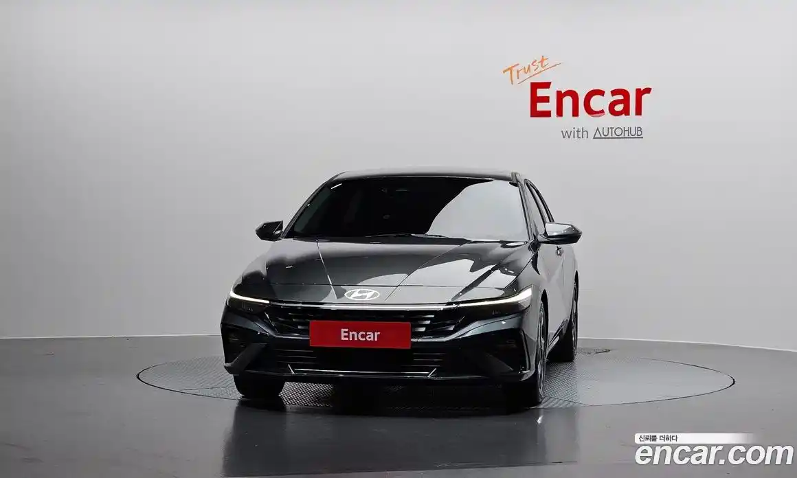 Hyundai Avante 2023 1.6 автомат (гидро), фото 3