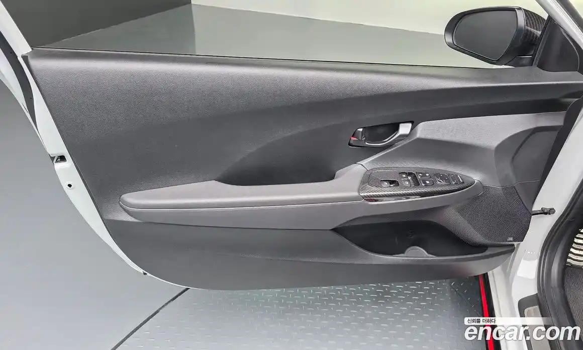 Hyundai Veloster 2018 2.0 механика, фото 15