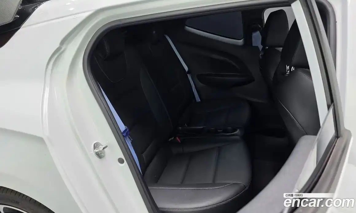Hyundai Veloster 2018 2.0 механика, фото 17