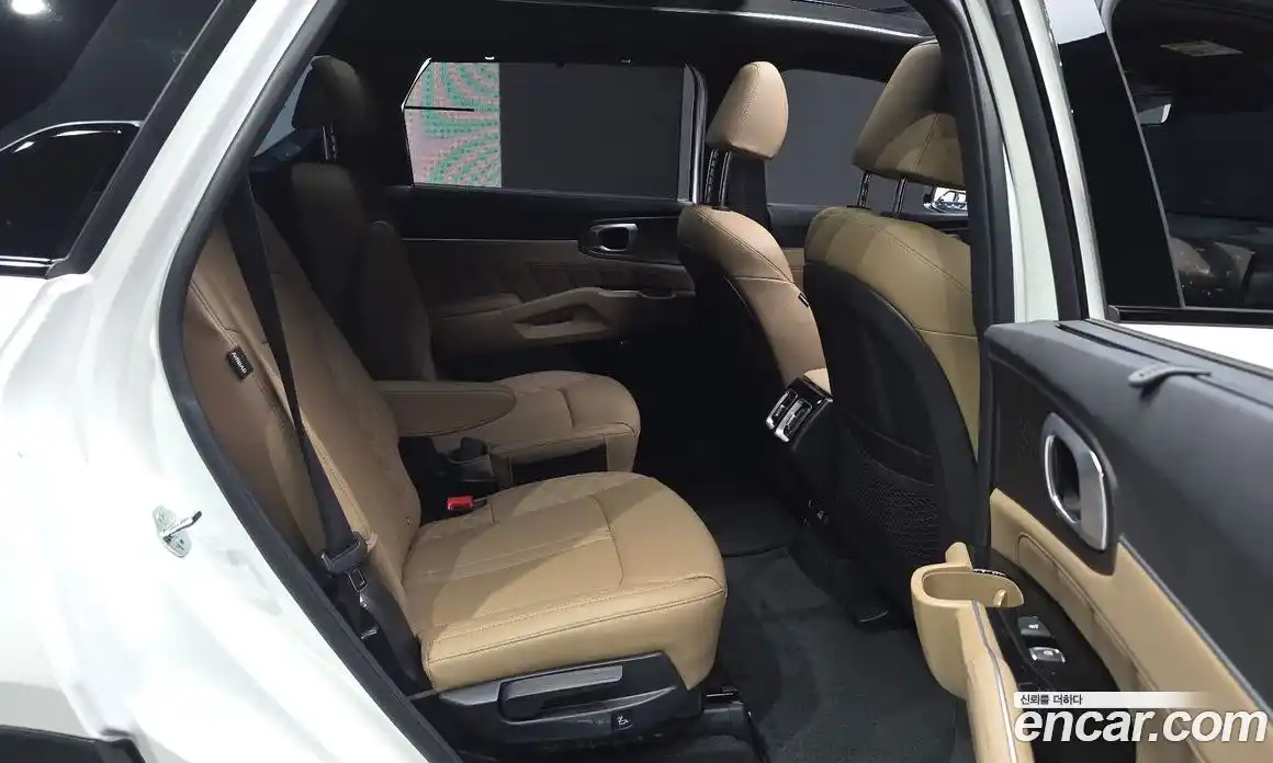 Kia Sorento 2024 1.6 автомат (гидро), фото 17