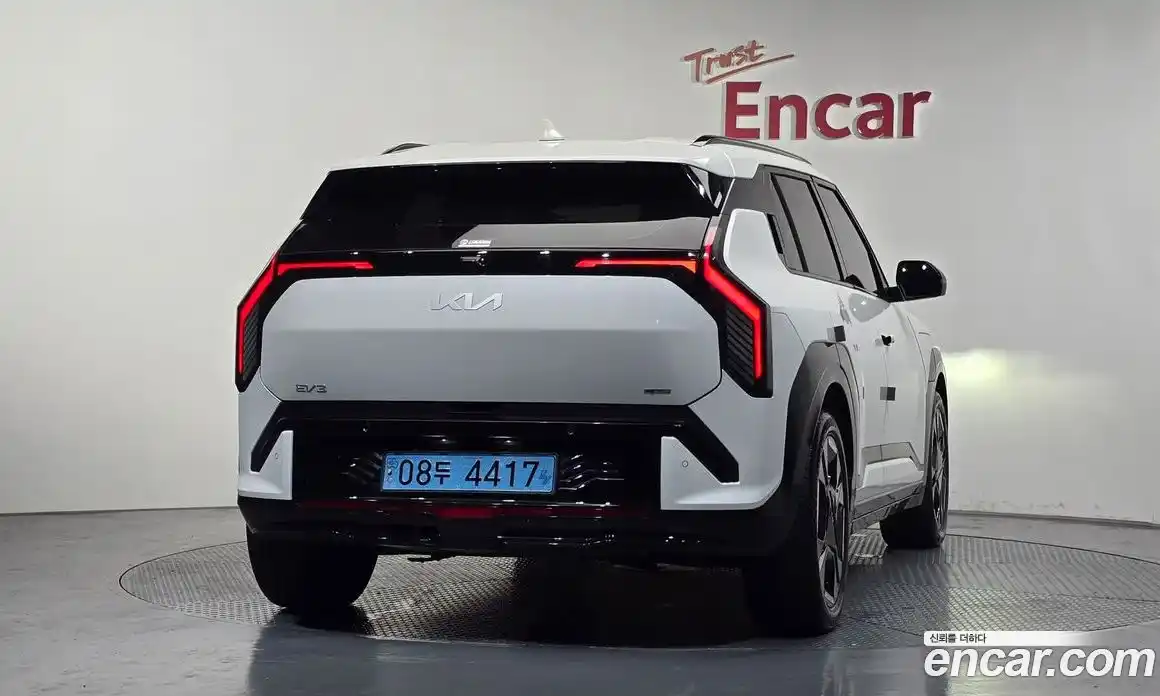 Kia EV3 2024 0.2 автомат (гидро), фото 4