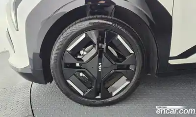 Kia EV3 2024 0.2 автомат (гидро), миниатюра 5