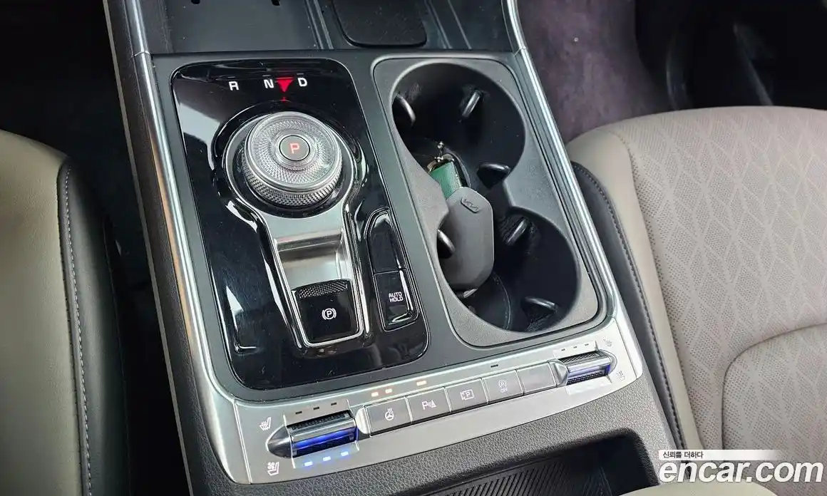 Kia Carnival 2025 2.2 автомат (гидро), фото 12