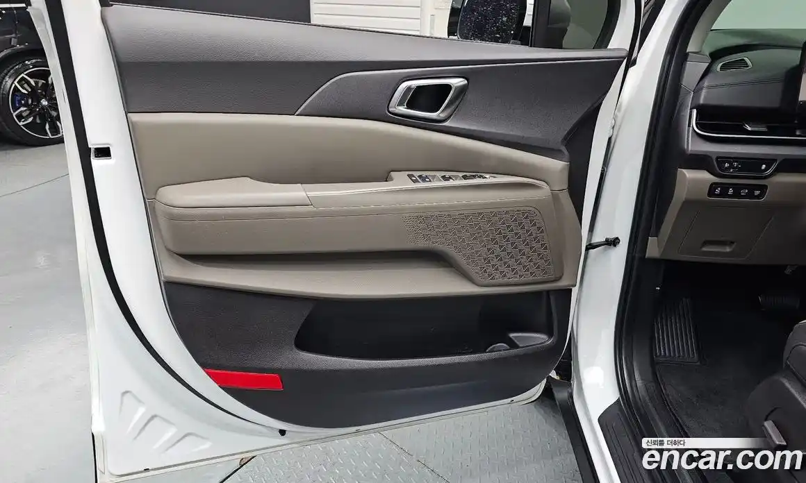 Kia Carnival 2025 2.2 автомат (гидро), фото 14