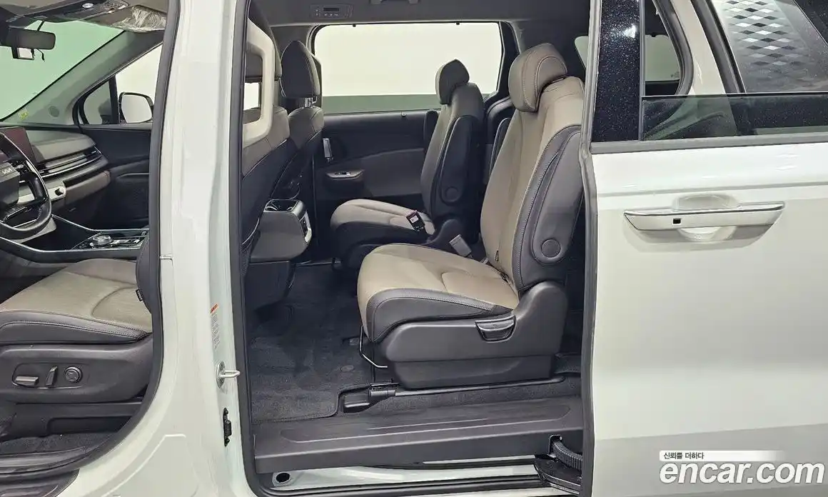 Kia Carnival 2025 2.2 автомат (гидро), фото 16