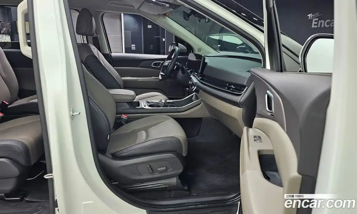 Kia Carnival 2025 2.2 автомат (гидро), фото 17