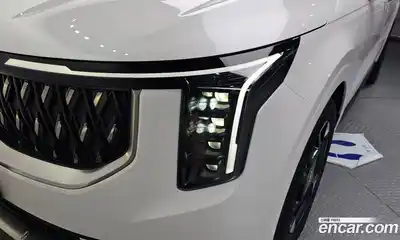 Kia Carnival 2025 2.2 автомат (гидро), миниатюра 8