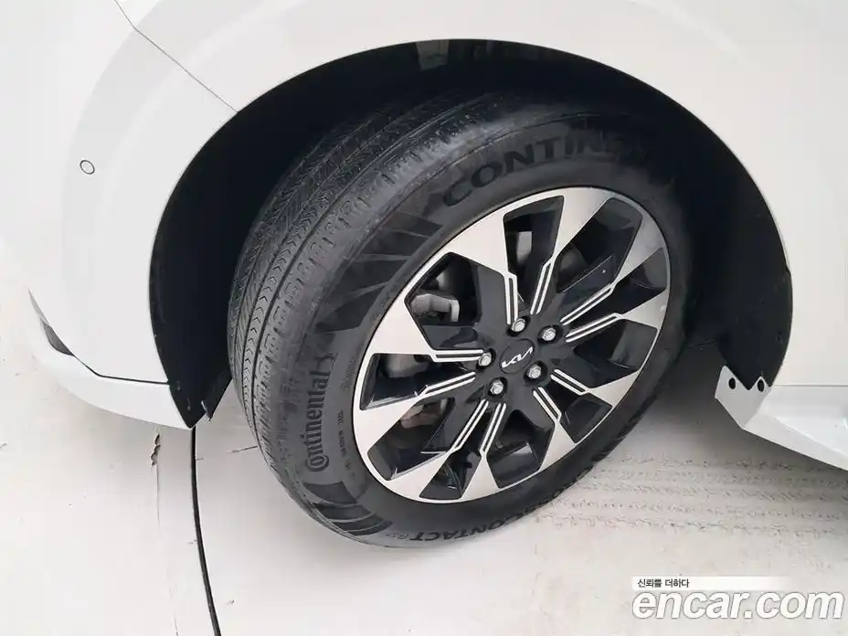 Kia Carnival 2023 2.2 автомат (гидро), фото 20