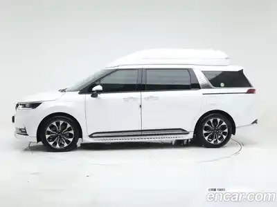 Kia Carnival 2023 2.2 автомат (гидро), миниатюра 3