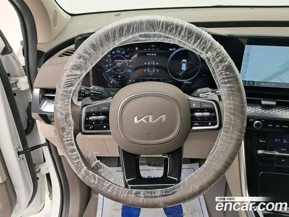 Kia Carnival 2023 2.2 автомат (гидро), фото 7