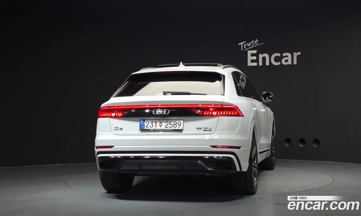 Audi Q8 2023 3.0 автомат (гидро), фото 4