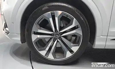 Audi Q8 2023 3.0 автомат (гидро), миниатюра 5