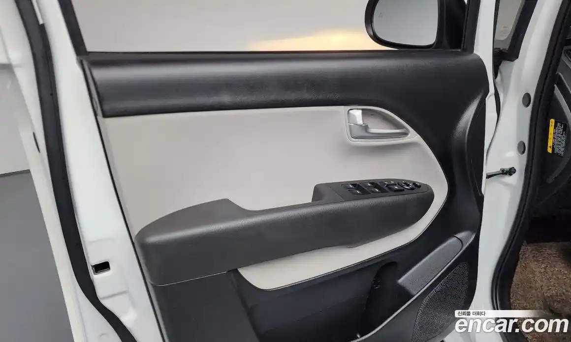 Kia Ray 2023 0.1 автомат (гидро), фото 13