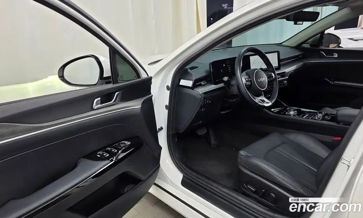 Kia K5 (Optima) 2024 2.0 автомат (гидро), фото 13