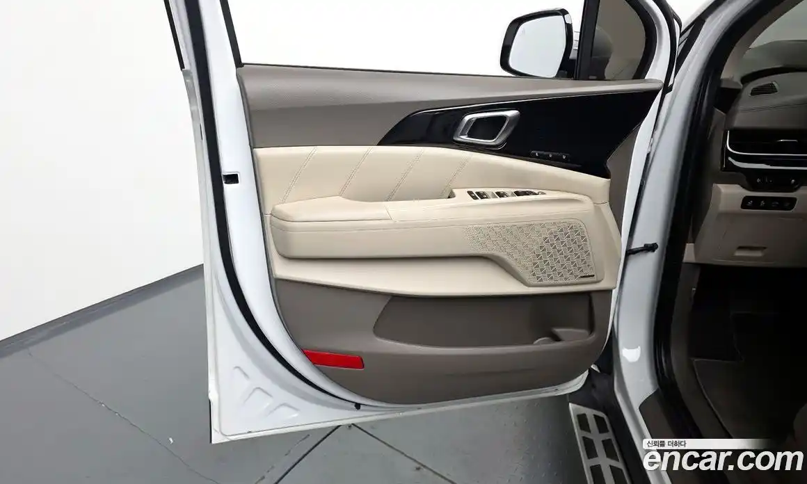 Kia Carnival 2023 3.5 автомат (гидро), фото 14