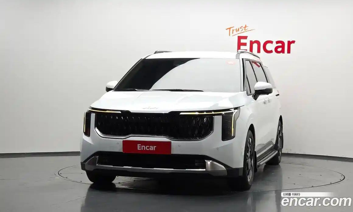 Kia Carnival 2023 3.5 автомат (гидро), фото 3