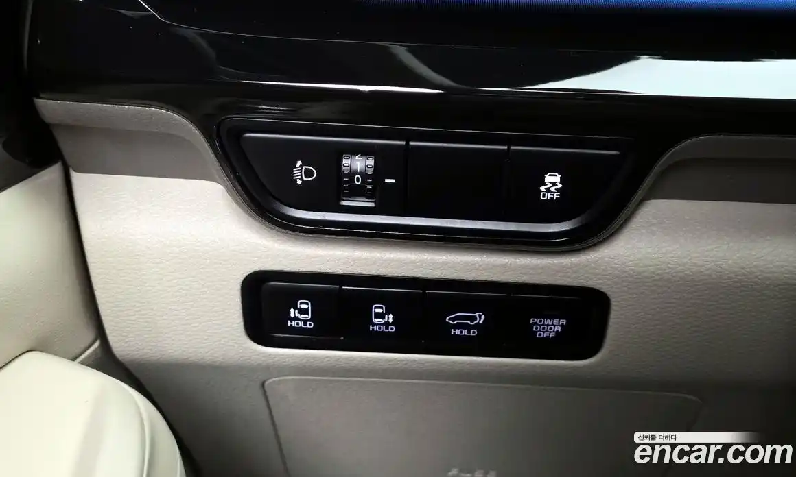 Kia Carnival 2023 3.5 автомат (гидро), фото 32