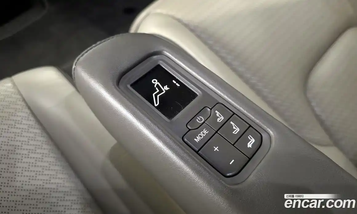 Kia Carnival 2023 3.5 автомат (гидро), фото 40