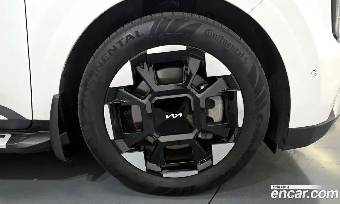 Kia Carnival 2023 3.5 автомат (гидро), фото 7