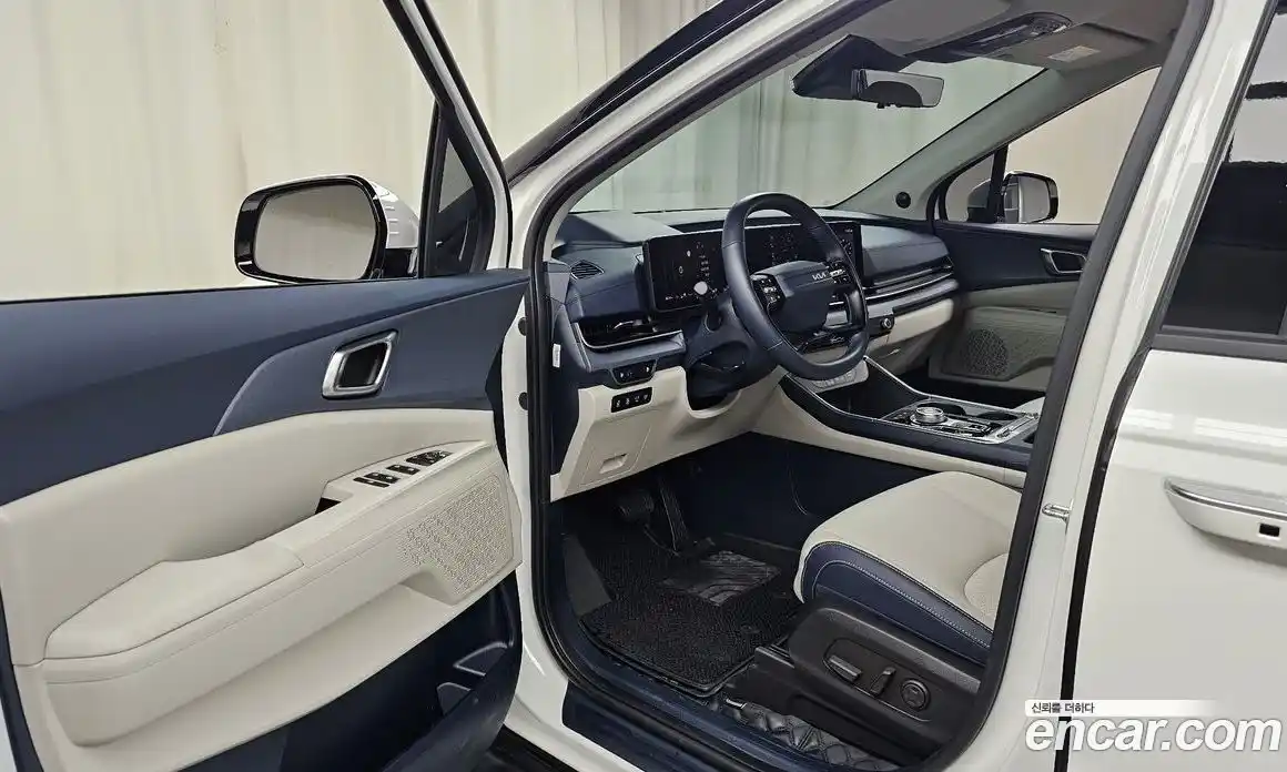 Kia Carnival 2025 1.6 автомат (гидро), фото 13