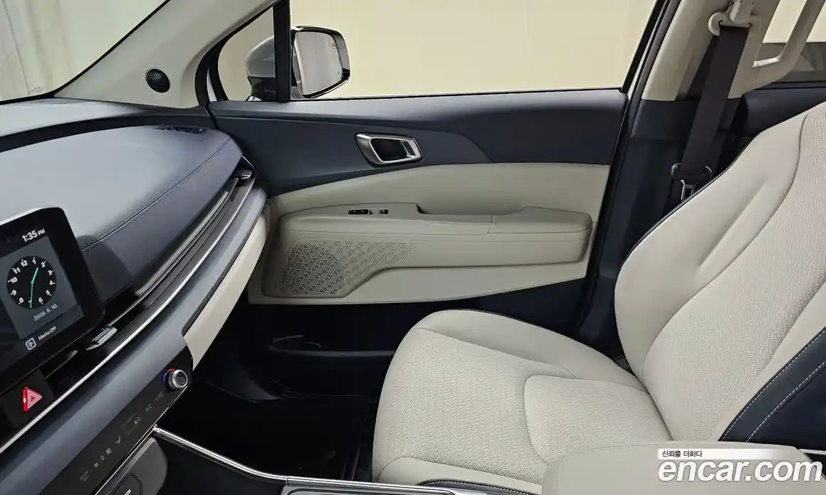Kia Carnival 2025 1.6 автомат (гидро), фото 15