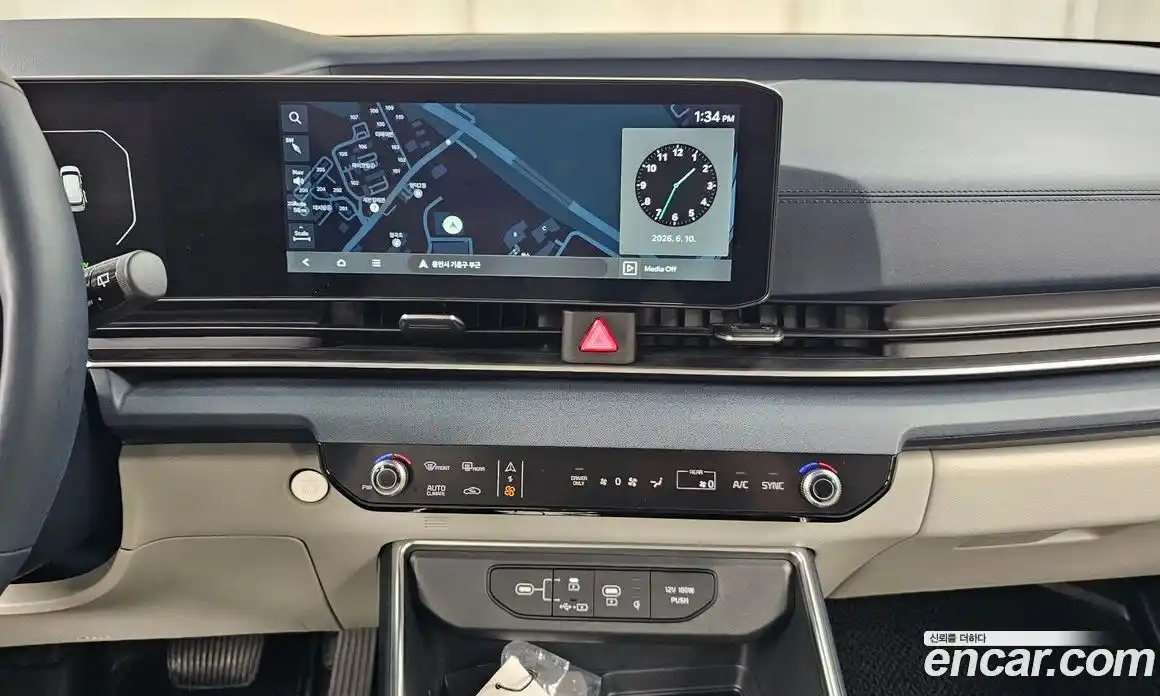 Kia Carnival 2025 1.6 автомат (гидро), фото 18