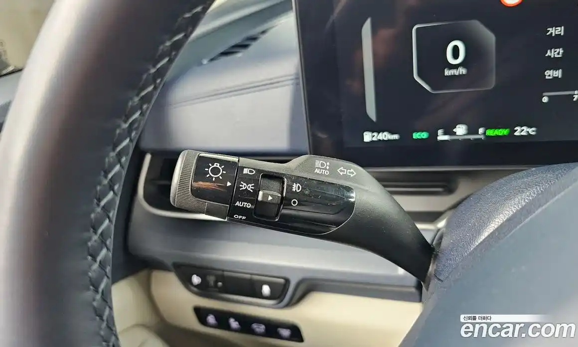 Kia Carnival 2025 1.6 автомат (гидро), фото 33