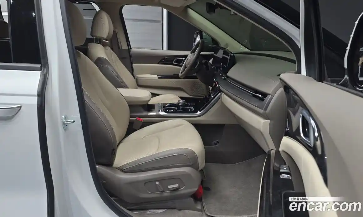 Kia Carnival 2023 3.5 автомат (гидро), фото 11