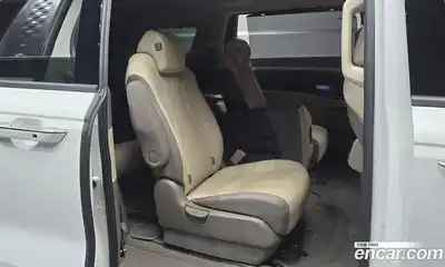 Kia Carnival 2023 3.5 автомат (гидро), миниатюра 12
