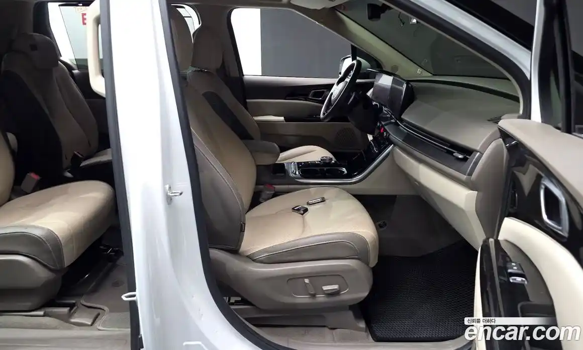 Kia Carnival 2022 2.2 автомат (гидро), фото 16